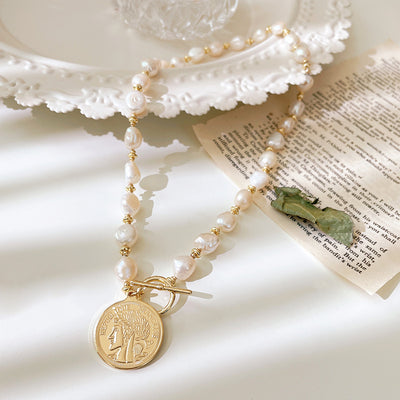 Natural Pearl Tide Brand Clavicle Necklace With Jewelry